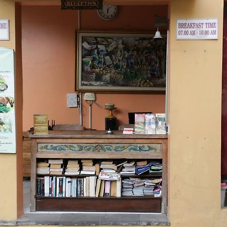 Hotel Reddoorz @ Pantai Cemara Sanur Esterno foto
